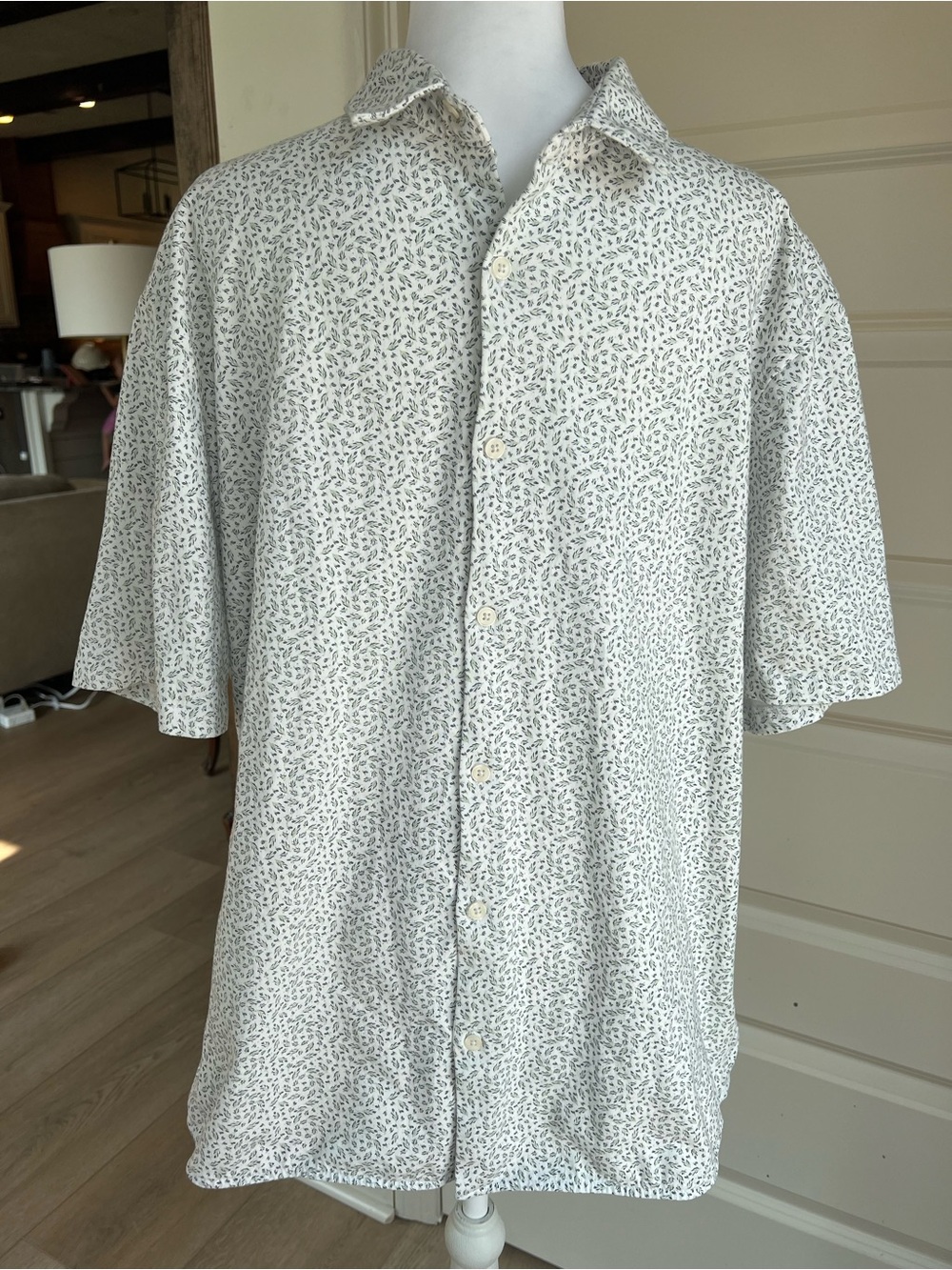 Julian & Mark Shirt Mens L White W/ Green & Blue Cotton Button-Up Short Sleeve